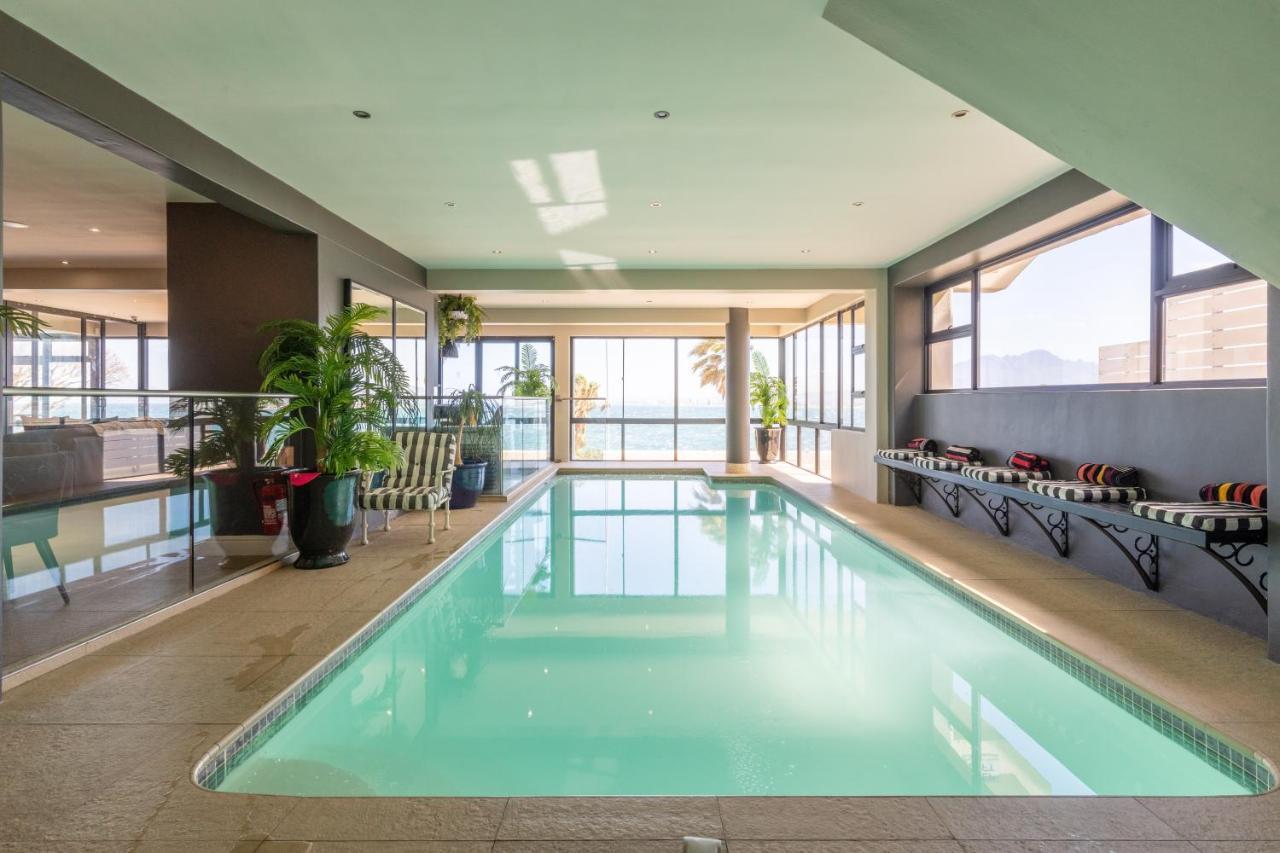 Oceana Palms Luxury Guest House Gordons Bay Bagian luar foto